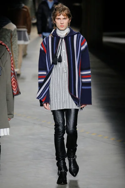 Look 47